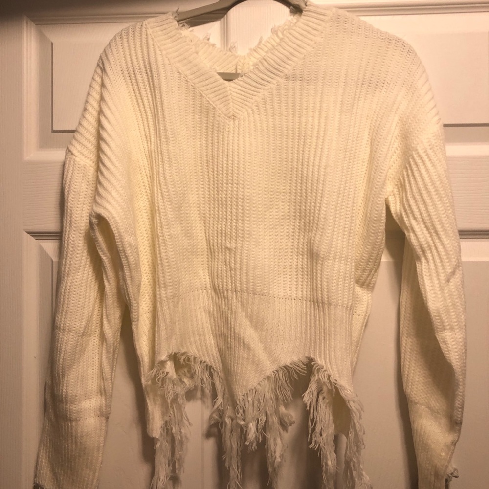 Fringe white sweater
